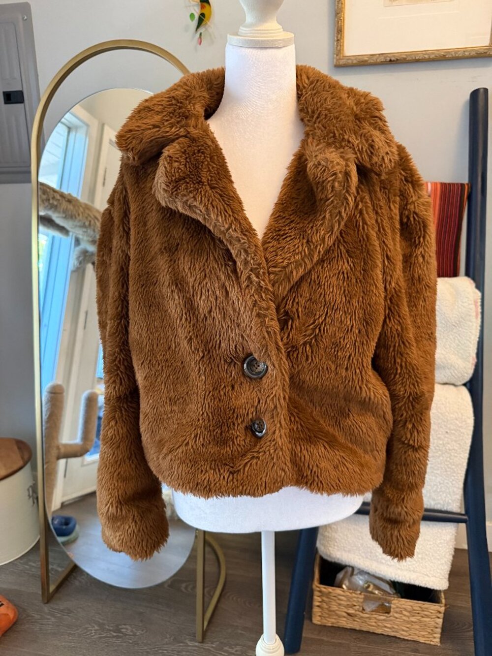 Free People Brown Faux Fur Teddy Jacket Size S – Cropped Plush Coat